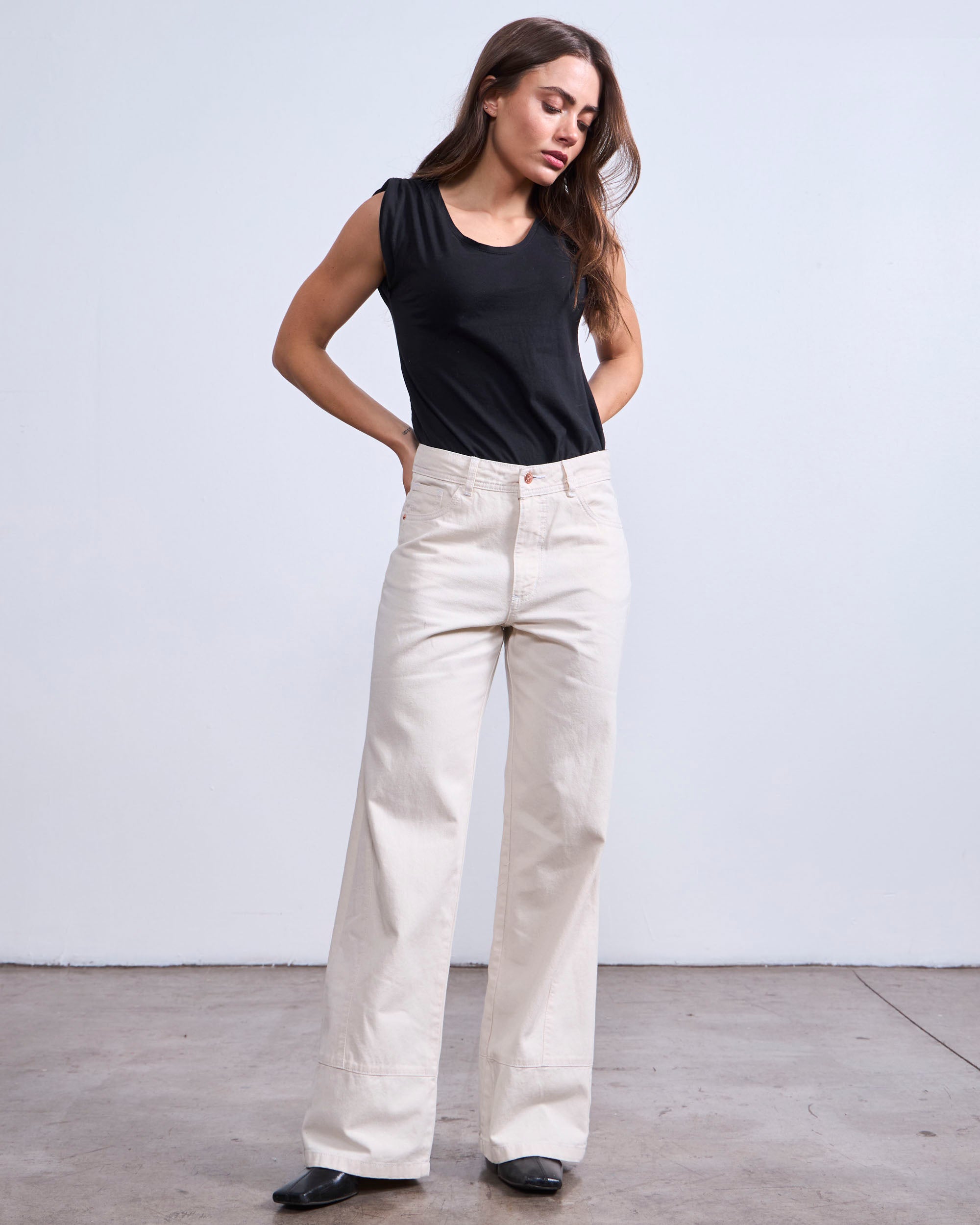 Jeans wide leg Chacay crudo